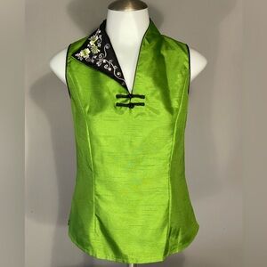 Vintage Silver Dragon Ladies L Silk Top 
Green, sleeveless
Excellent condition